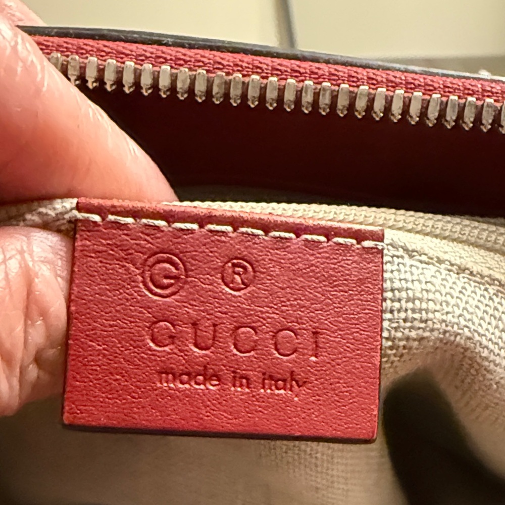 Gucci Microguccissima Red leather tote bag. - Picture 3 of 7